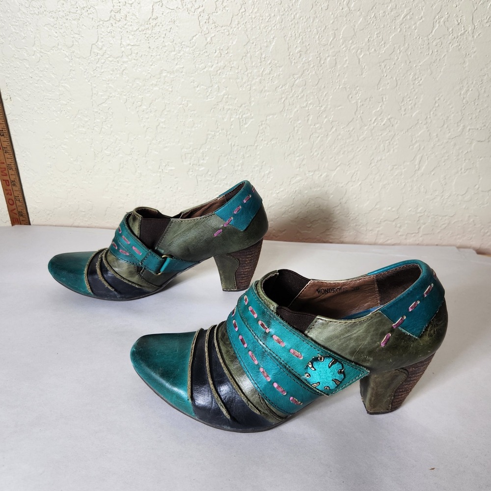 Spring Step LArtiste Wondrous Teal Green Leather Pumps Heels Size 38 Boho